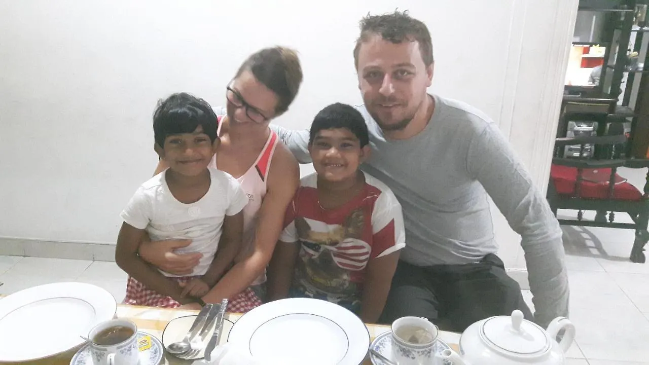 Gamage Friendly Home Kandy Bed & Breakfast